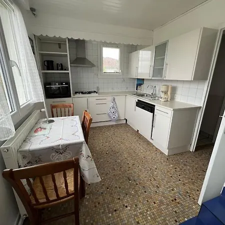 Maison Independante Avec 6 Proche Du Tram A Tatil Evi