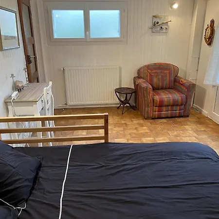 Maison Independante Avec 6 Proche Du Tram A Tatil Evi Lormont