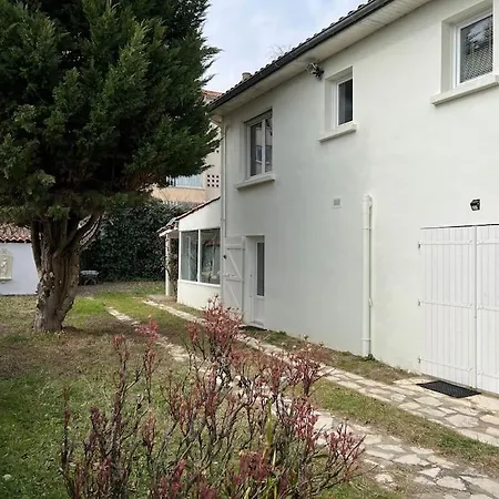 Maison Independante Avec 6 Proche Du Tram A * Lormont