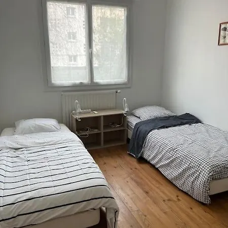 Maison Independante Avec 6 Proche Du Tram A * Lormont