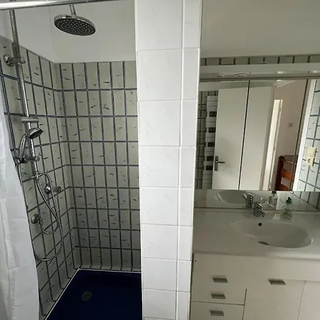 Maison Independante Avec 6 Proche Du Tram A Feriehus *