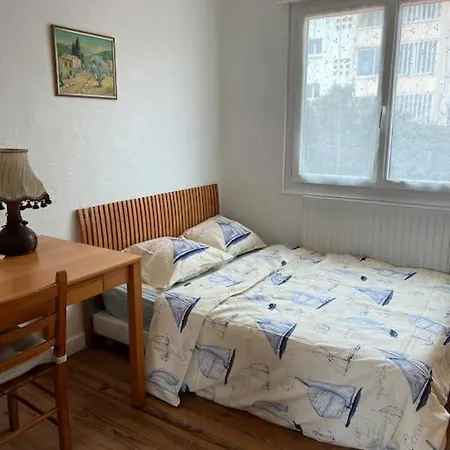 Nyaraló Maison Independante Avec 6 Proche Du Tram A